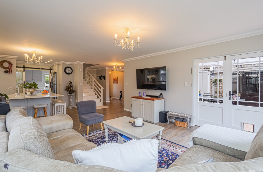 4 Bedroom Property for Sale in Country Club Western Cape